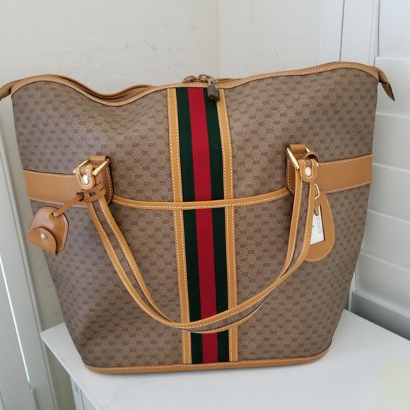 Vintage Gucci Supreme Large Travel Tote with lock/key/tag - Picture 9 of 10